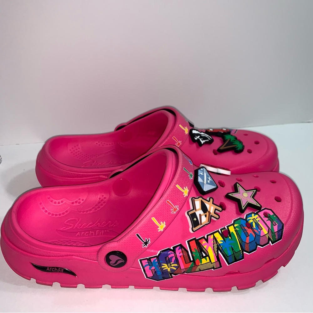 Skechers Women's Foamies Arch Fit Footsteps Stardust Clog Hot Pink Jibbitz 8.5